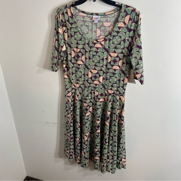 Lularoe Dress Green Pink Abstract Dress NEW XL Short Sleeve Midi - Picture 2 of 10